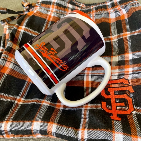 Like New San Francisco Giants Flannel PJ Lounge Pants & Gently Used Giants Mug - Picture 9 of 12